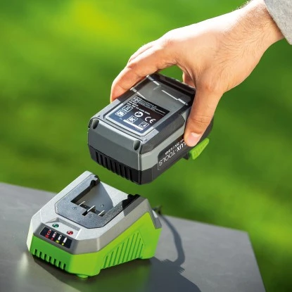 LUX 20 V Li-Ion Akku 1 PowerSystem 2 Ah 5 LUX 20 V Li-Ion Akku 1 PowerSystem 2 Ah – Bild 5