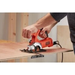 Black & Decker Black+Decker Kompakt-Handkreissäge BES510K 400 W 18 Black & Decker Black+Decker Kompakt-Handkreissäge BES510K 400 W -OBI Verkäufe 945674 2012 10 1