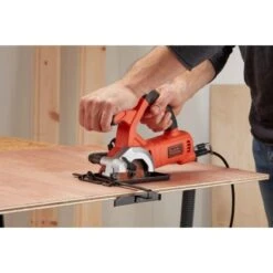 Black & Decker Black+Decker Kompakt-Handkreissäge BES510K 400 W 17 Black & Decker Black+Decker Kompakt-Handkreissäge BES510K 400 W -OBI Verkäufe 945674 2012 7 1